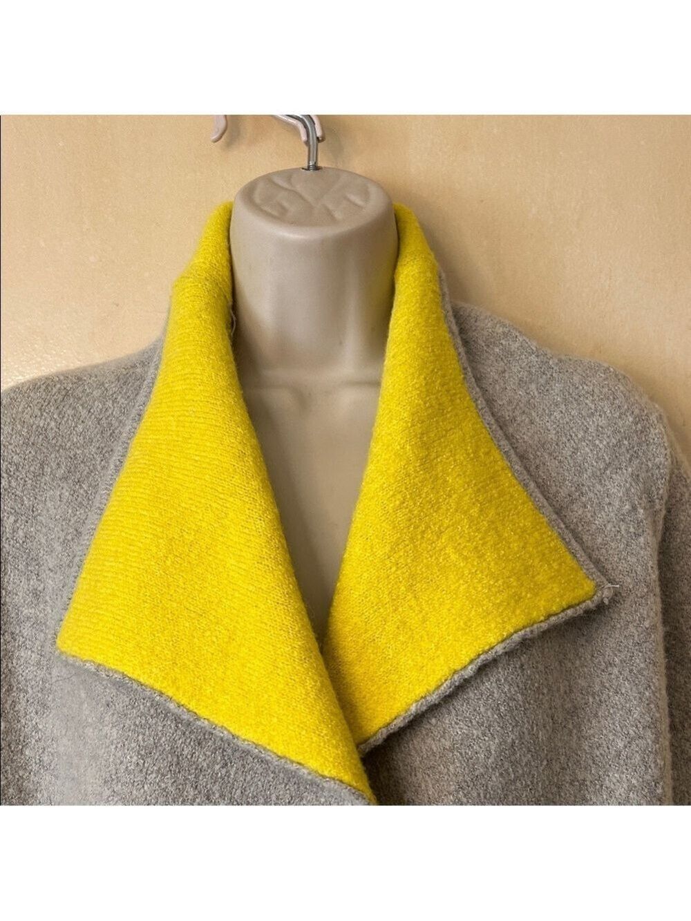 Jin Collection Gray and Yellow Women's Cardigan size S - Picture 2 of 11